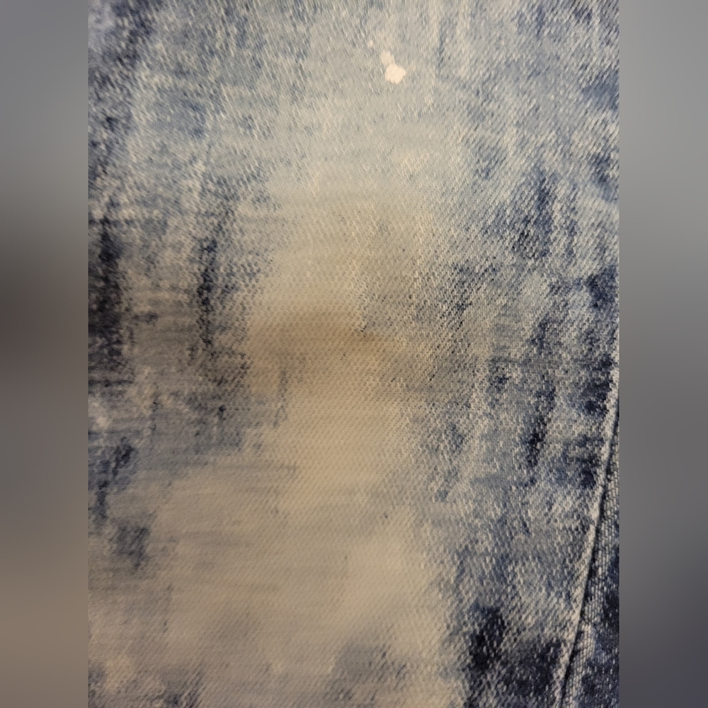 True Religion Denim Jeans Paint Splatter & Rugged Distressed style Like NEW Sz 4 - Picture 6 of 6